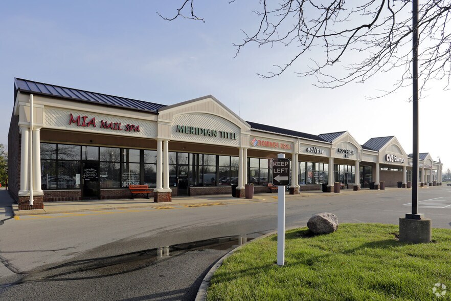 1452-1494 W Oak St, Zionsville, IN à louer - Photo principale – Image 1 sur 1