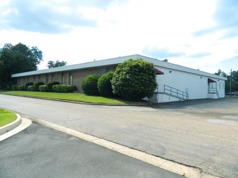 101 Bell Rd, Montgomery, AL à louer - Photo de l’immeuble – Image 3 sur 5