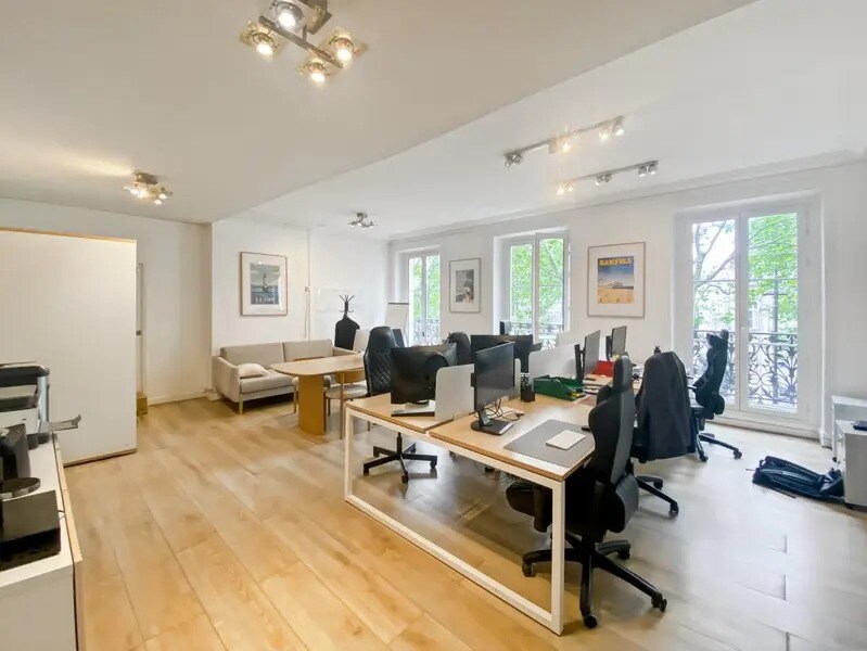 Bureau dans Paris à louer Photo de l’immeuble– Image 1 sur 9