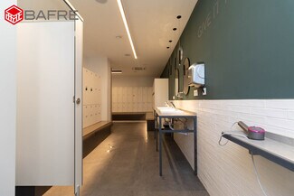 Plus de détails pour Local commercial à vendre