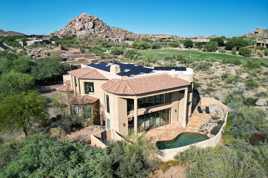 10648 E Greythorn Dr, Scottsdale, AZ à vendre - Photo principale – Image 1 sur 19