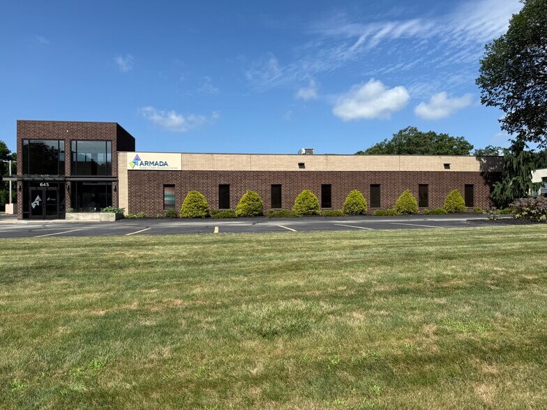 645 Alpha Dr, Pittsburgh, PA à vendre - Photo de l’immeuble – Image 3 sur 6