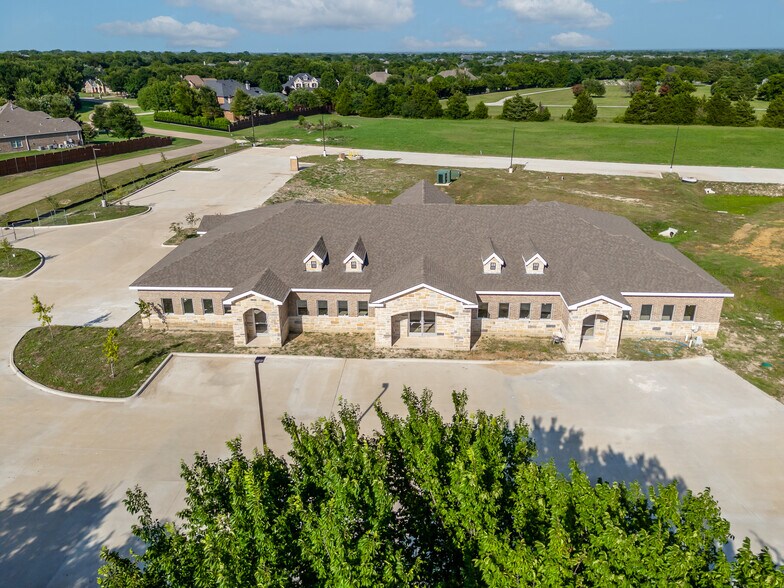 2821 Jessica Ln, Lucas, TX à vendre - Photo de l’immeuble – Image 3 sur 8