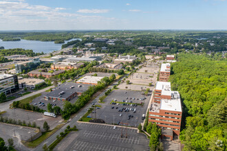 100 Fifth Ave, Waltham, MA - VUE AÉRIENNE  vue de carte