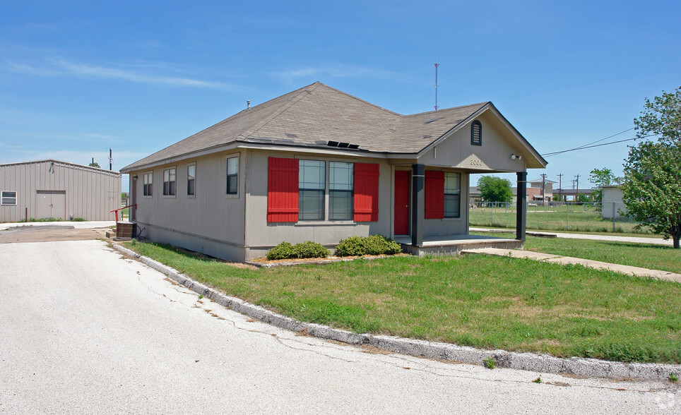 2000 Witt Rd, Frisco, TX à vendre - Photo de l’immeuble – Image 2 sur 7
