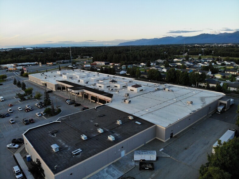 1920 W Dimond Blvd, Anchorage, AK à louer - Photo de l’immeuble – Image 1 sur 10