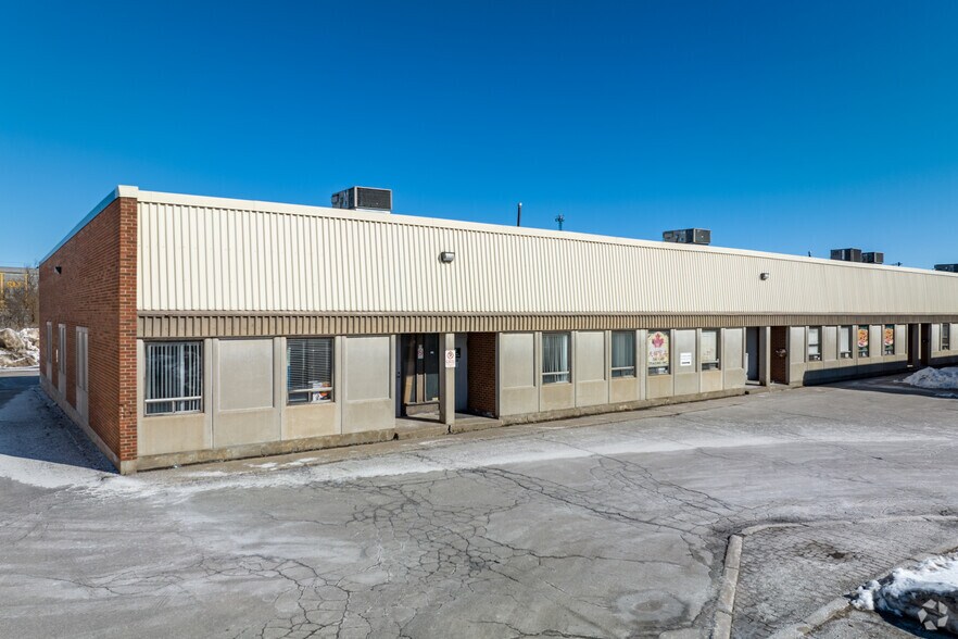 4500 Sheppard Ave, Toronto, ON à louer - Photo de l’immeuble – Image 3 sur 5