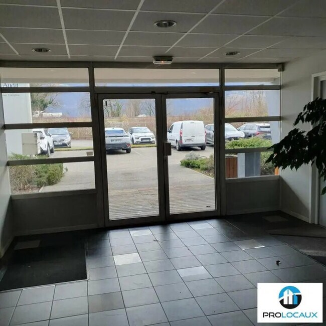 Plus de détails pour Bureau à louer