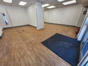 129B London Rd, Stockport à louer Photo intérieure– Image 1 sur 11