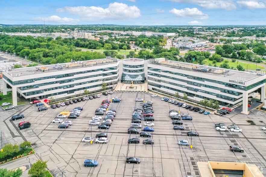 1400 Old Country Rd, Westbury, NY à louer - Aérien – Image 2 sur 17