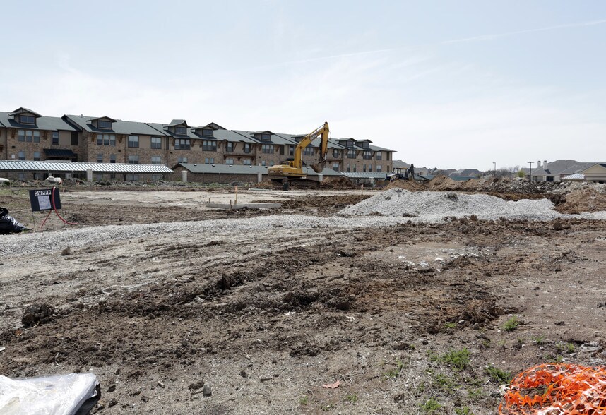 4150 E Renner Rd, Richardson, TX à louer - Photo de l’immeuble – Image 3 sur 15