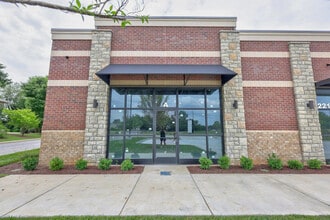 2216 Dr Martin Luther King Blvd, Murfreesboro, TN à louer Photo de l’immeuble– Image 1 sur 4