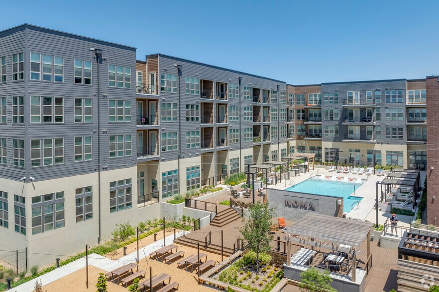 2219 E 11th St, Tulsa, OK à louer - Photo principale – Image 1 sur 47