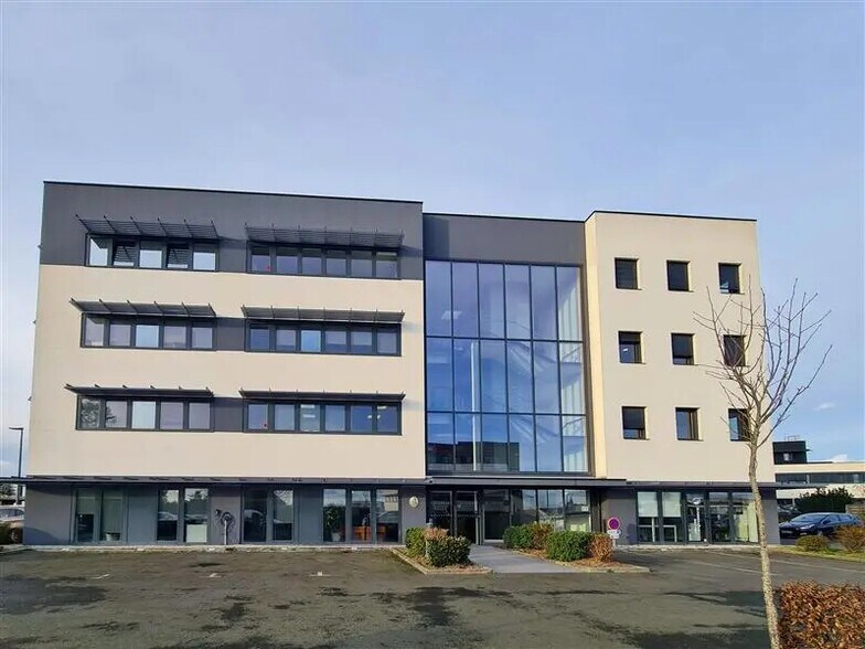 Bureau dans Plérin à louer - Photo de l’immeuble – Image 3 sur 7