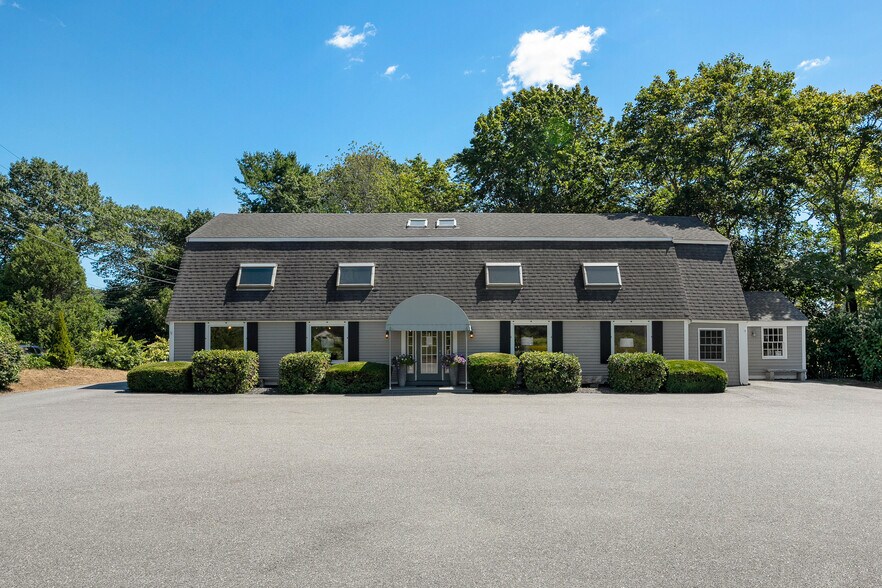 2049 Post Rd, Wells, ME à vendre - Photo de l’immeuble – Image 1 sur 42