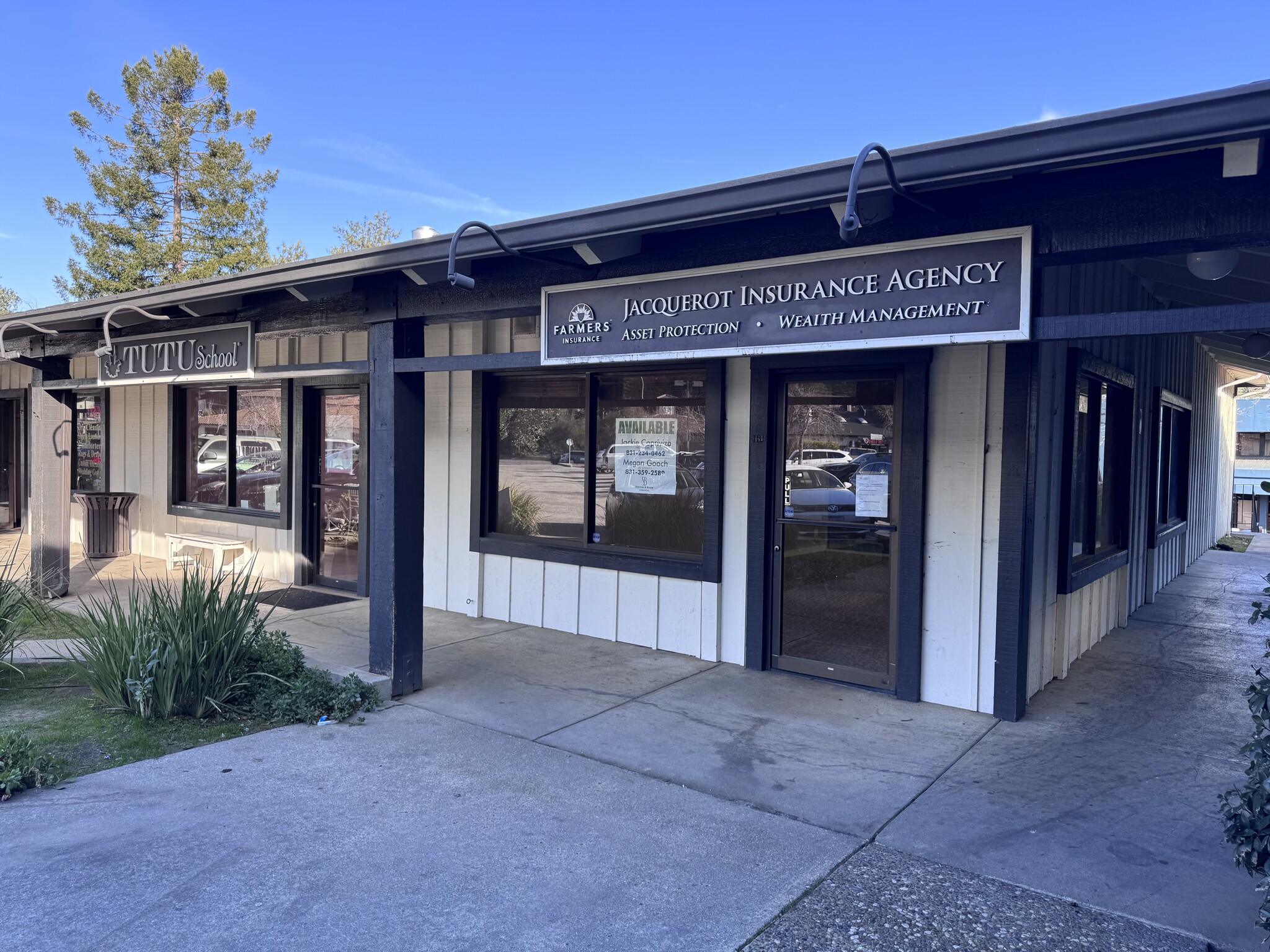 14 Victor Sq, Scotts Valley, CA à louer Photo de l’immeuble– Image 1 sur 2