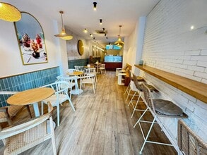 Local commercial dans Barcelone, Barcelona à louer Photo intérieure– Image 2 sur 12