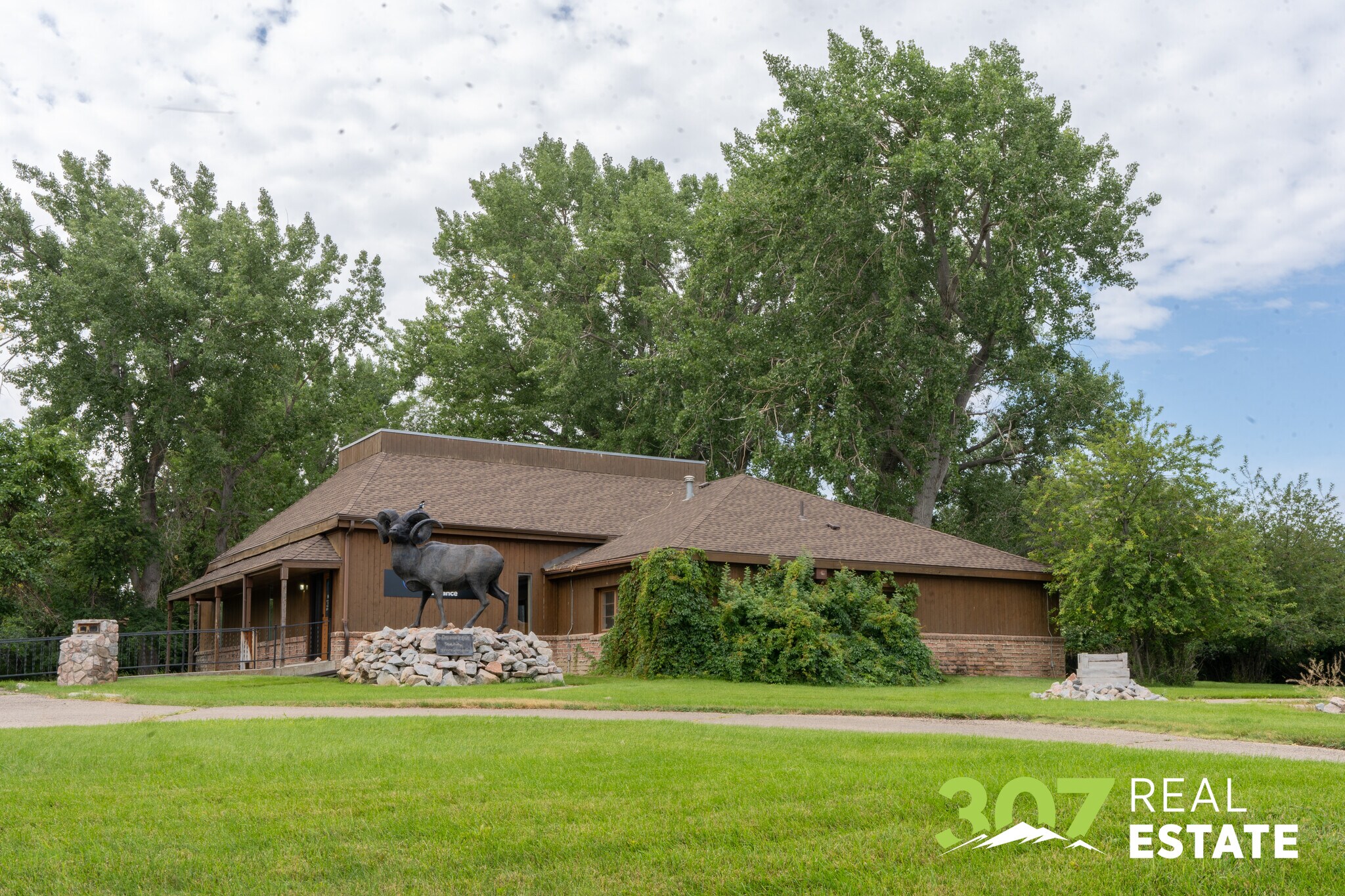 720 Allen Ave, Cody, WY à vendre Photo principale– Image 1 sur 7