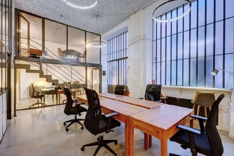 Bureau dans Lyon à louer - Photo de l’immeuble – Image 1 sur 9
