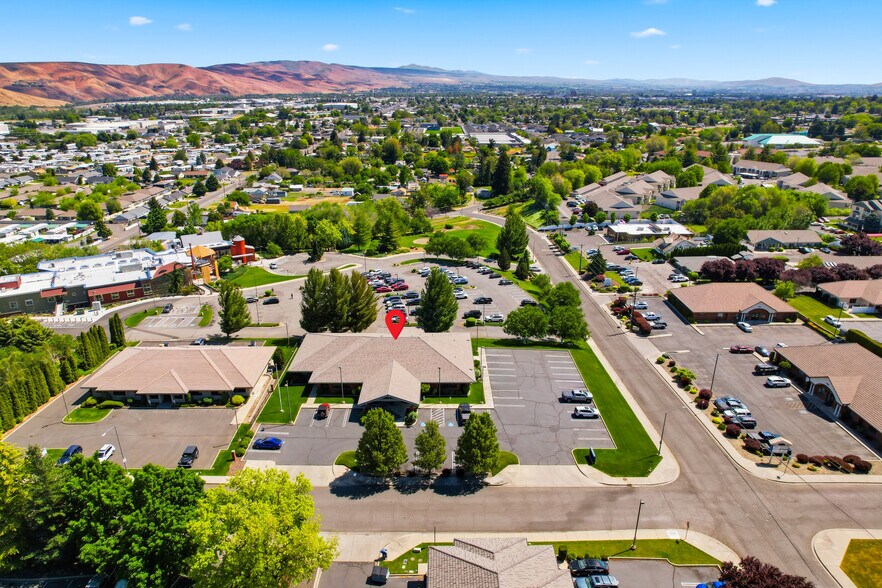 801 N 39th Ave, Yakima, WA à vendre - Photo de l’immeuble – Image 2 sur 39