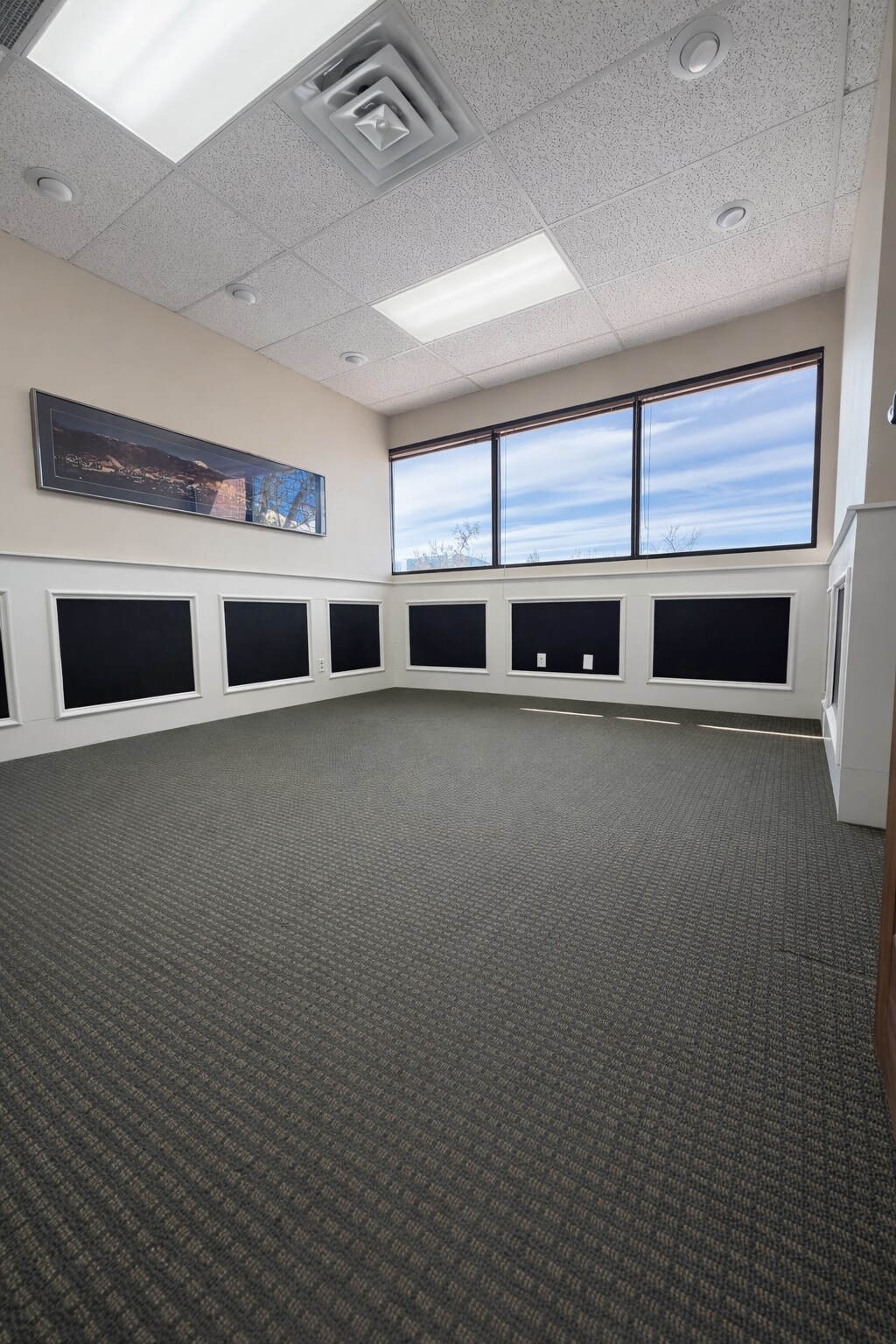 212 N Wahsatch Ave, Colorado Springs, CO à louer Photo intérieure– Image 1 sur 9