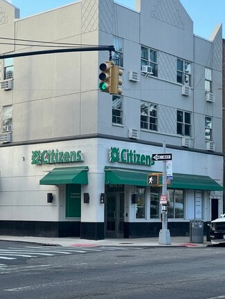 Plus de détails pour 6973 Grand Ave, Maspeth, NY - Bureau à louer
