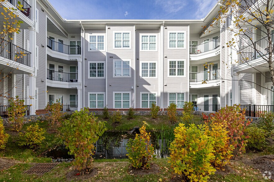 1725 Storrs Rd Ct, Storrs, CT à louer - Photo de l’immeuble – Image 3 sur 27