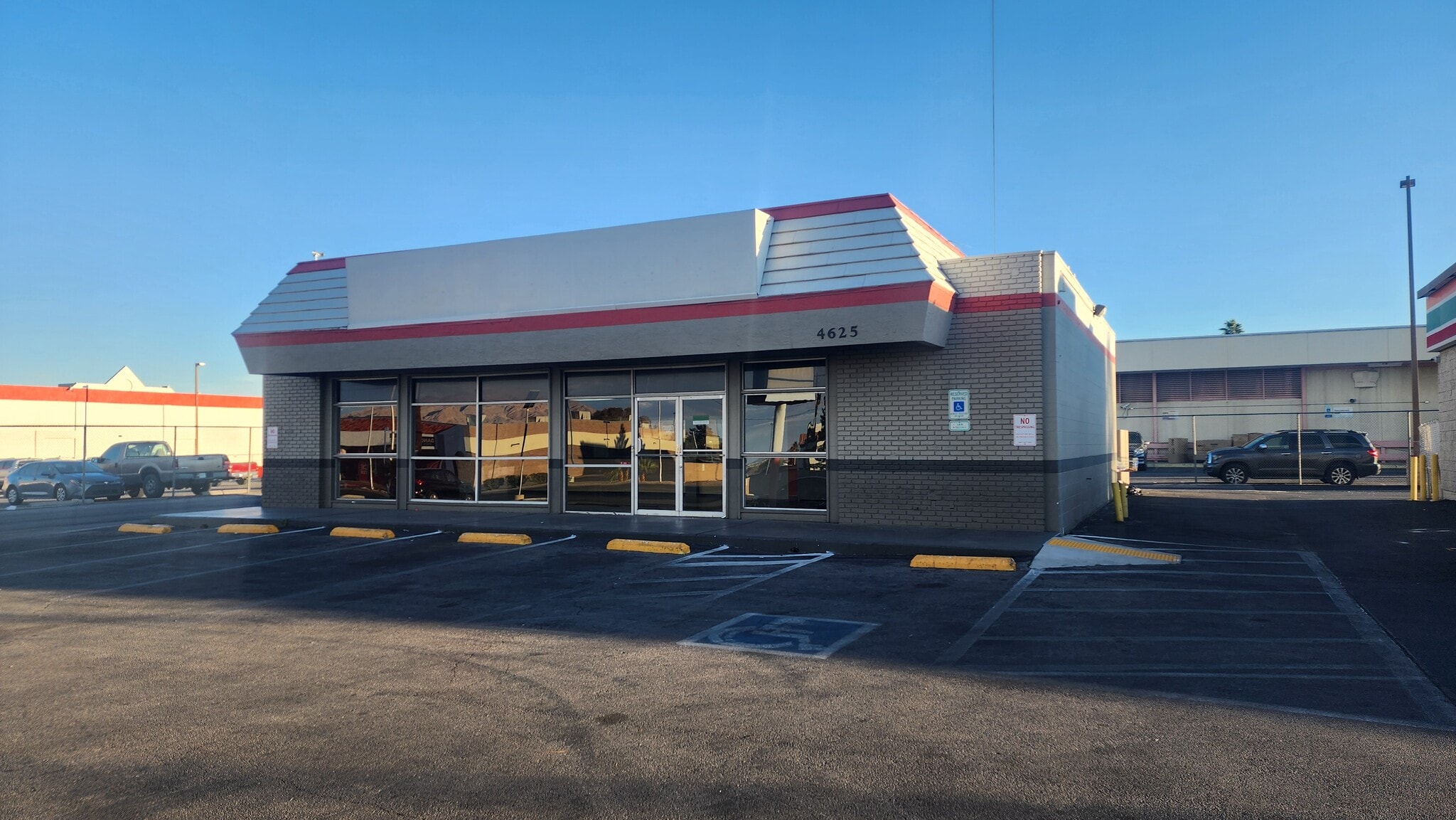 4625 E Tropicana Ave, Las Vegas, NV à louer Photo intérieure– Image 1 sur 13