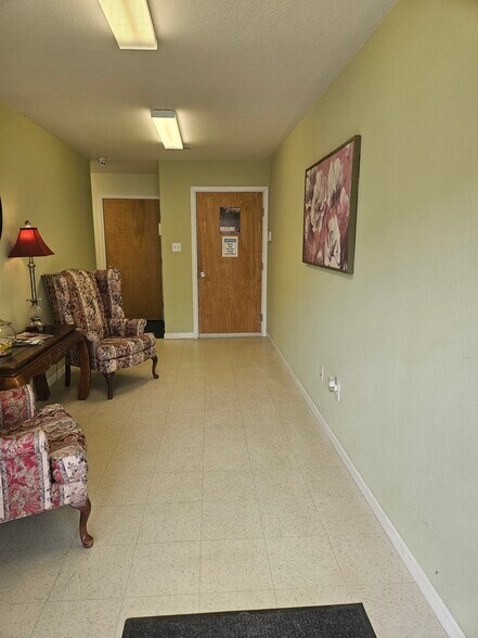 1030 Centerville Tpke S, Chesapeake, VA à louer - Hall d’entrée – Image 3 sur 22