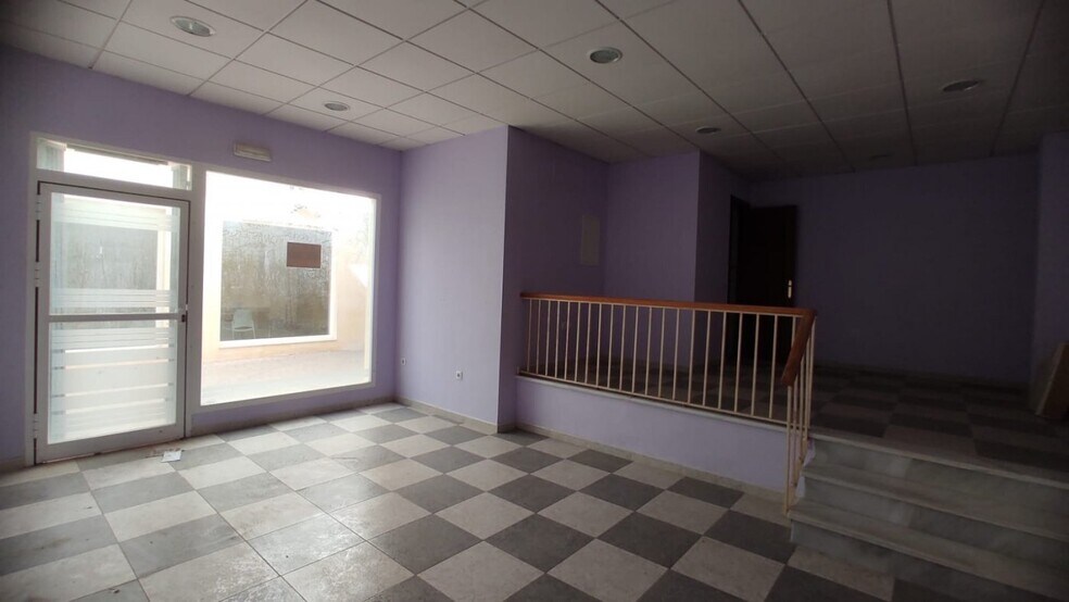 Local commercial dans Marchena, Sevilla à louer - Photo principale – Image 2 sur 5
