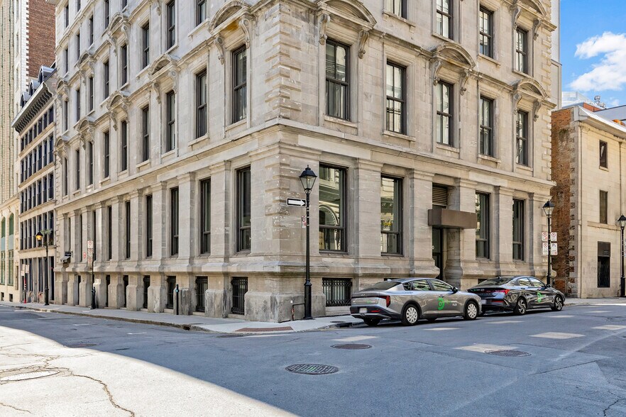 411 Rue des Récollets, Montréal, QC à louer - Photo de l’immeuble – Image 2 sur 22