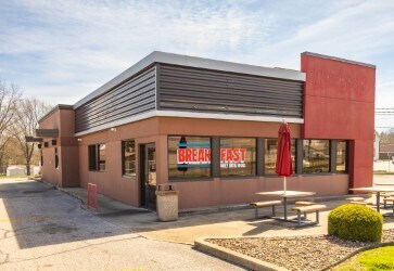 1209 N Main St, Huntingburg, IN à louer - Photo principale – Image 1 sur 7