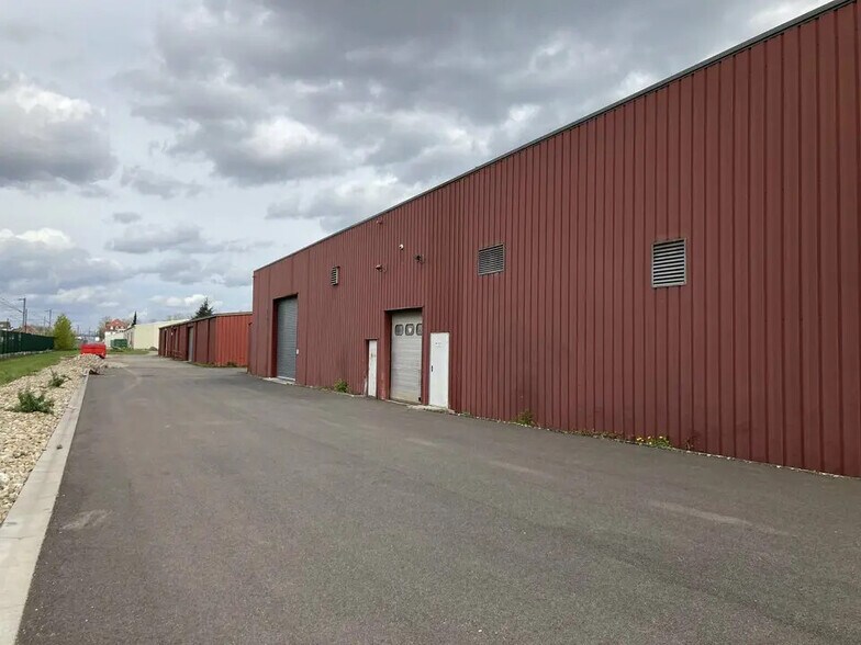 Industriel/Logistique dans Erstein à louer - Photo de l’immeuble – Image 1 sur 8