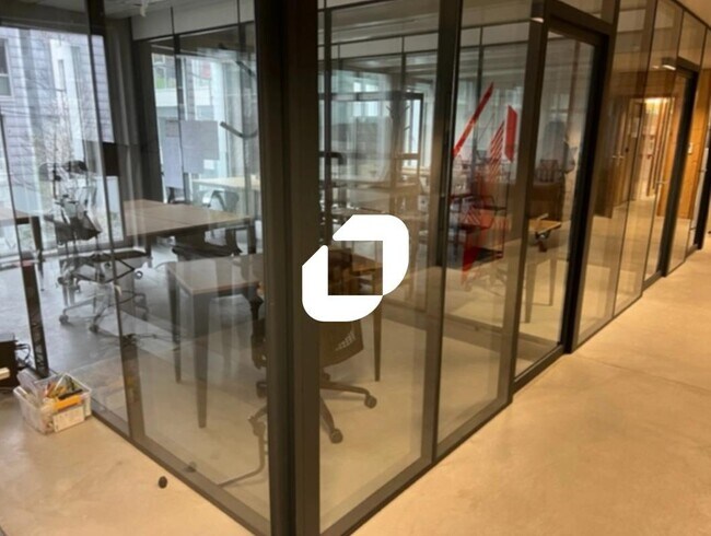 Plus de détails pour Bureau à louer