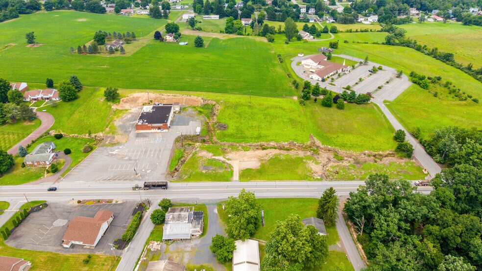 386 W Valley Ave, Elysburg, PA à vendre - Photo de l’immeuble – Image 2 sur 4