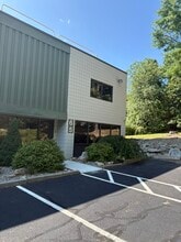 25 Thurber Blvd, Smithfield, RI à louer Photo intérieure– Image 1 sur 7