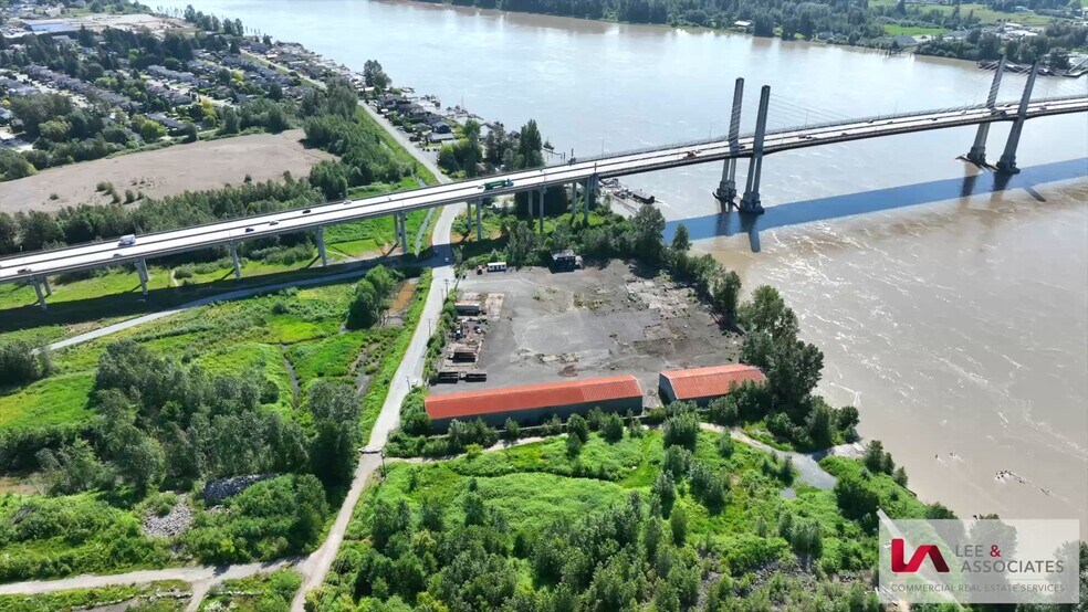 19966 Wharf St, Maple Ridge, BC à louer - Vidéo sur l’annonce professionnelle – Image 2 sur 19
