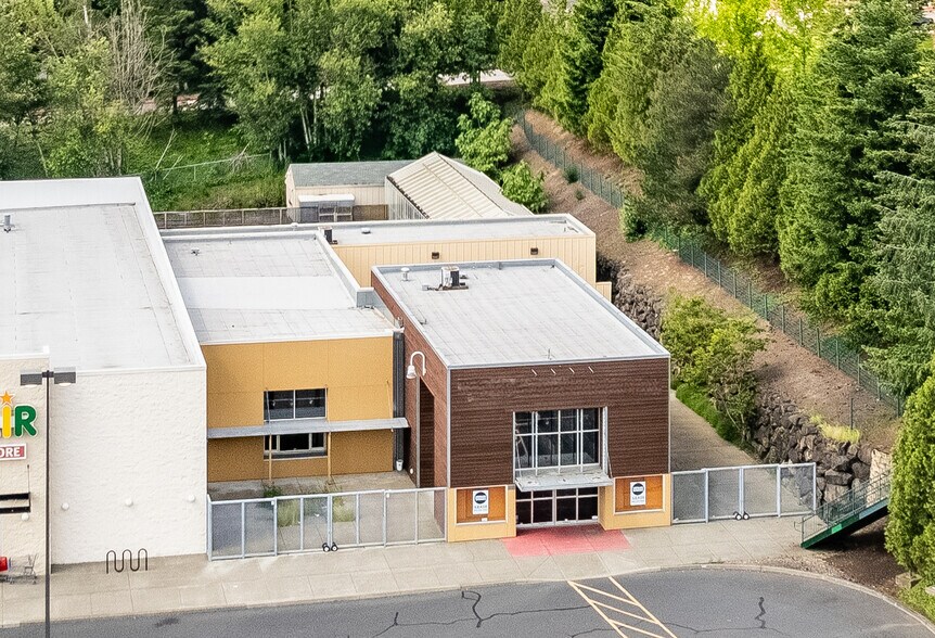 7295 SW Dartmouth St, Portland, OR à louer - Photo de l’immeuble – Image 2 sur 10