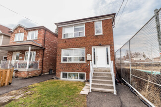 Plus de détails pour 11 Dennis Av, Toronto, ON - Logement à vendre