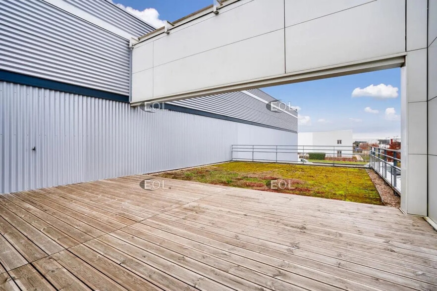 Industriel/Logistique dans Bailly-Romainvilliers à louer - Photo de l’immeuble – Image 3 sur 13