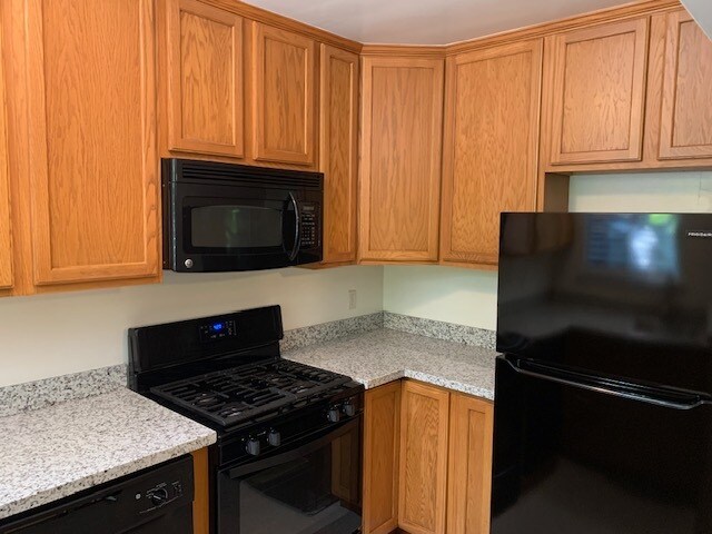 2497 S Barrington Ave, Los Angeles, CA à vendre - Photo de l’immeuble – Image 3 sur 5