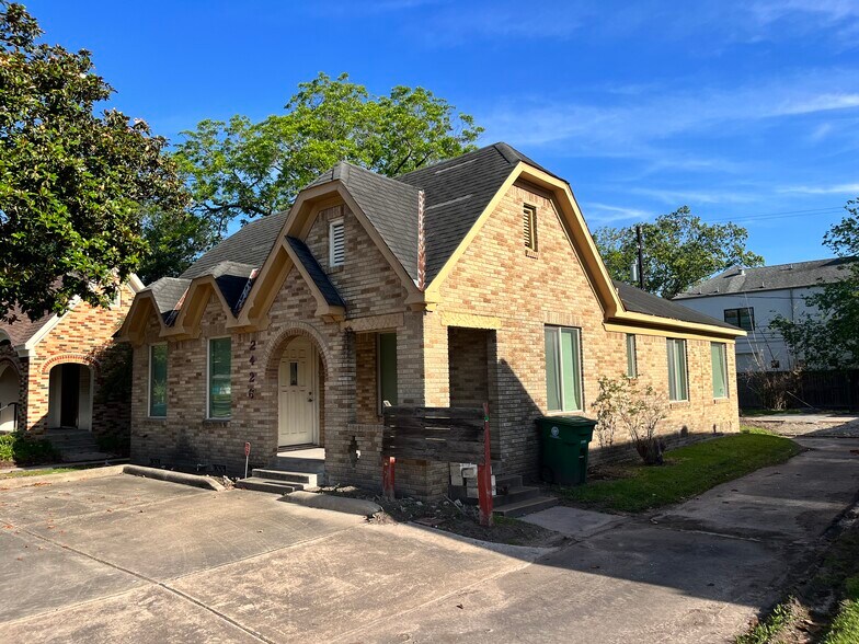 2426 Sunset Blvd, Houston, TX à vendre - Photo de l’immeuble – Image 2 sur 4