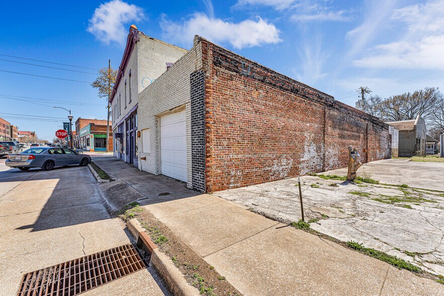 504 W Commercial St, Springfield, MO à vendre - Photo de l’immeuble – Image 2 sur 37