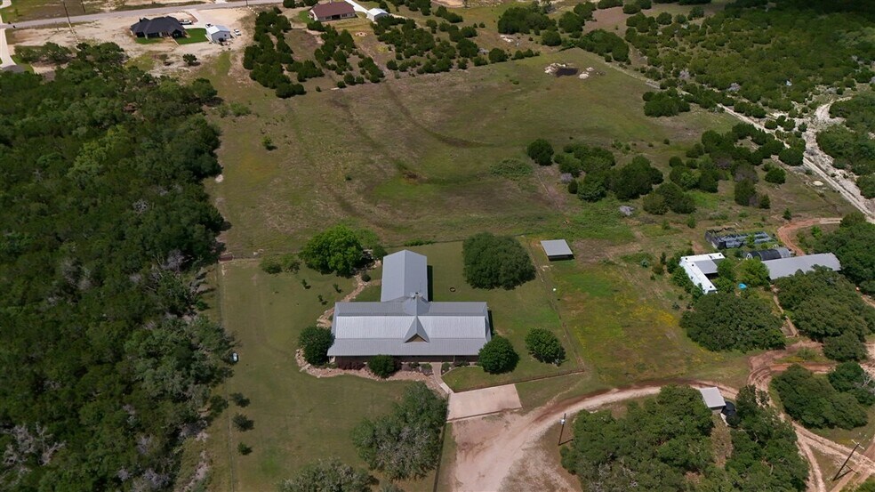3227 Farm to Market 1174 rd, Bertram, TX à vendre - Photo de l’immeuble – Image 2 sur 91