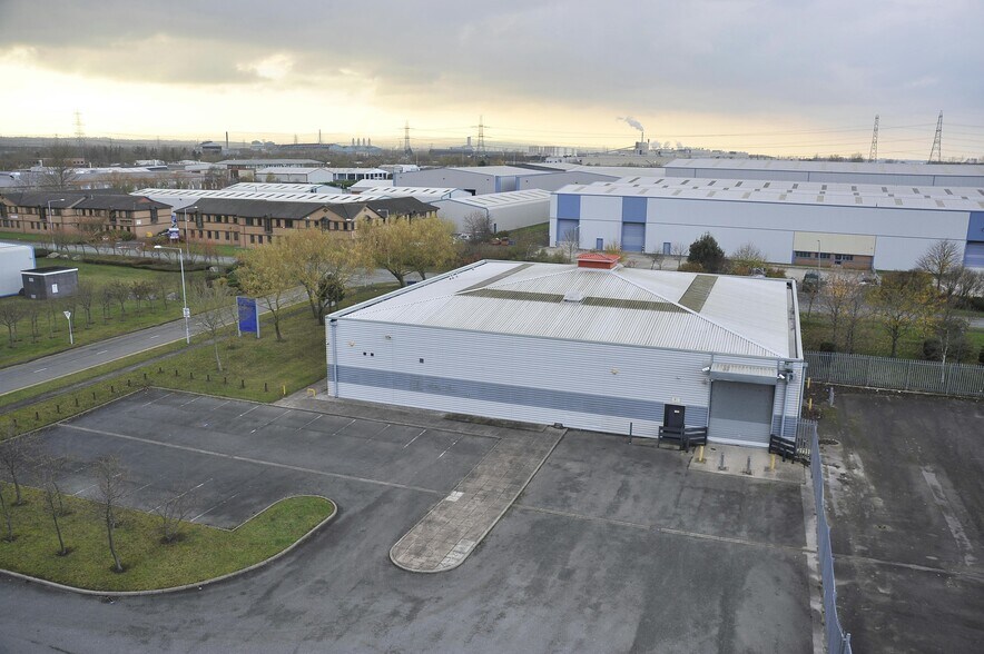 2 Unit 34c Zone 2, Deeside Industrial Estate Av, Pentre à louer - Photo de l’immeuble – Image 1 sur 28