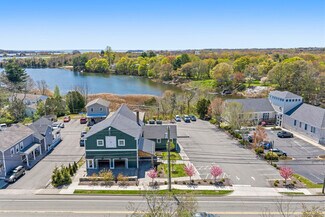 Plus de détails pour 13 Fort Hill Rd, Groton, CT - Local commercial à vendre