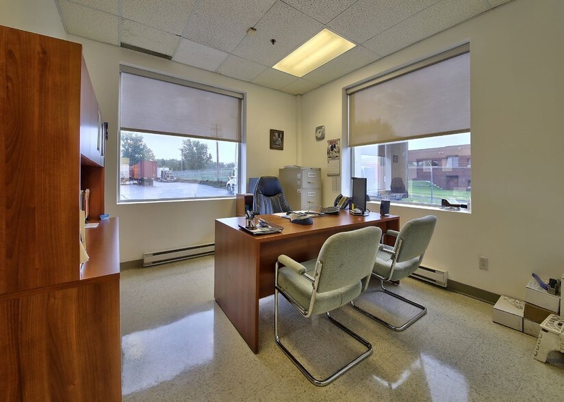 1700 Ch Saint-François, Dorval, QC à louer - Photo intérieure – Image 3 sur 8