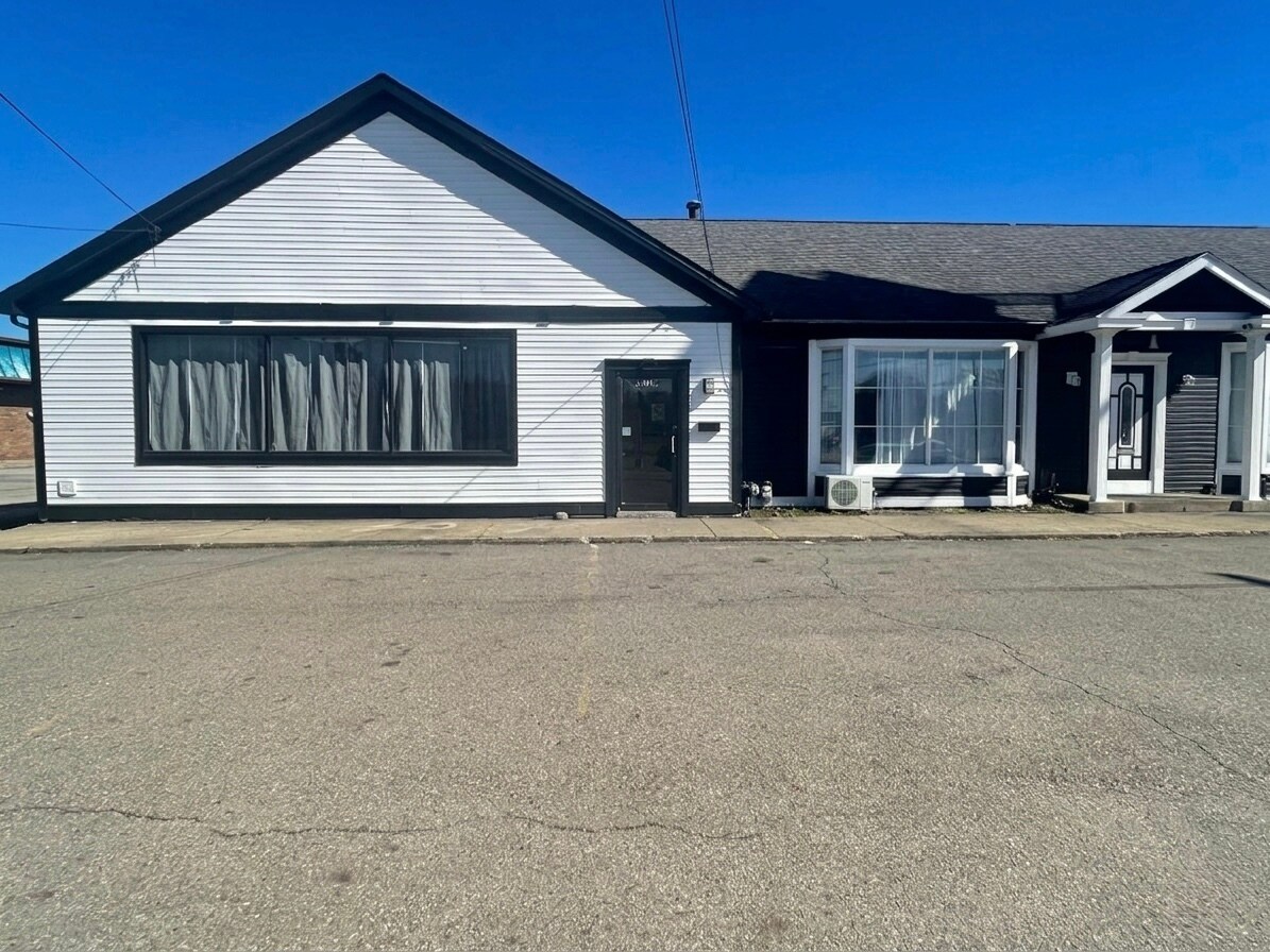 3017-3019 Belmont Ave, Youngstown, OH à vendre Photo principale– Image 1 sur 15