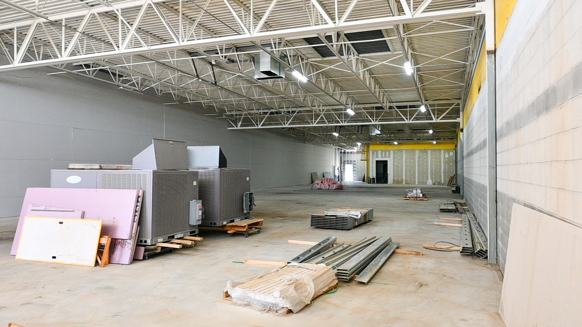 3101-3221 Manawa Centre Dr, Council Bluffs, IA à louer Photo intérieure– Image 1 sur 2