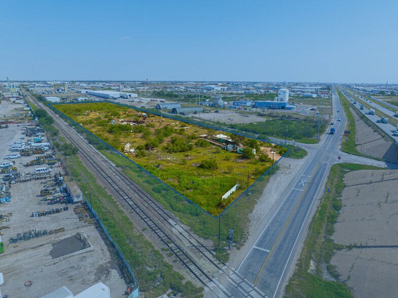 610-712 Industrial Ave, Odessa, TX à vendre - Photo de l’immeuble – Image 2 sur 7